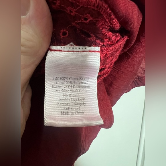 Johnny Was Tunic Blouse Tonal Solid Red Lace Embroidery Short Sleeve Size Large - Picture 5 of 7